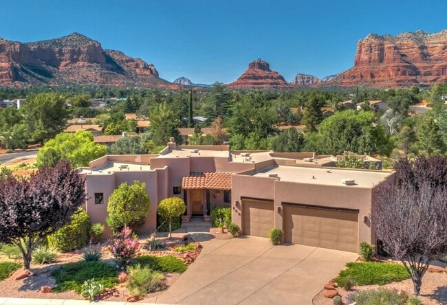 property at 200 Sin Salida