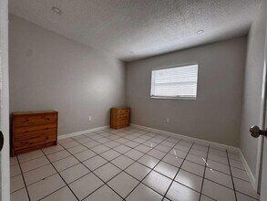 933 SW 16th Pl, Unit 1 in Fort Lauderdale, FL - Building Photo - Building Photo