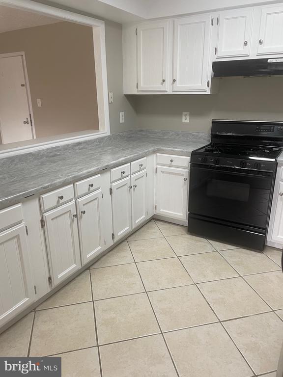 property at 125 Clubhouse Dr SW