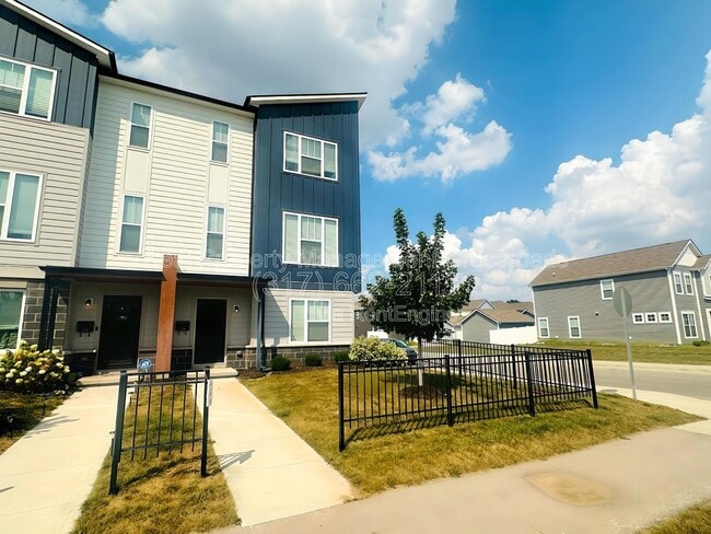 property at 2934 W New York St