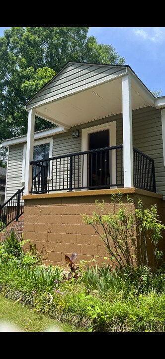 261 Cowan Ct in Greenville, SC - Building Photo