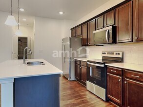 11017 Hazel Gdns Dr in Charlotte, NC - Foto de edificio - Building Photo