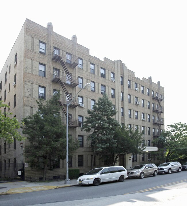 1035 Washington Ave in Brooklyn, NY - Building Photo - Building Photo