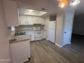 109 Kapalua Dr in Panama City, FL - Building Photo - Building Photo