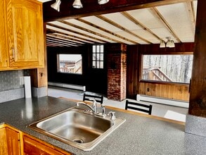 1500 Mohawk Trl, Unit 2 in Shelburne Falls, MA - Building Photo - Building Photo