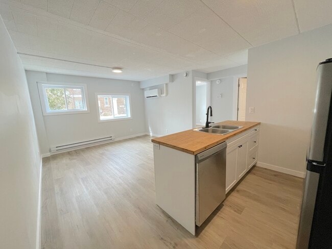 property at 360 Tecumseh Rd W