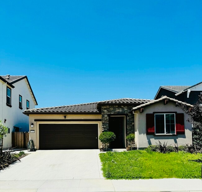 5330 Clauzetto Wy