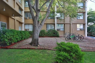 Highlander Apartments in El Paso, TX - Building Photo - Building Photo