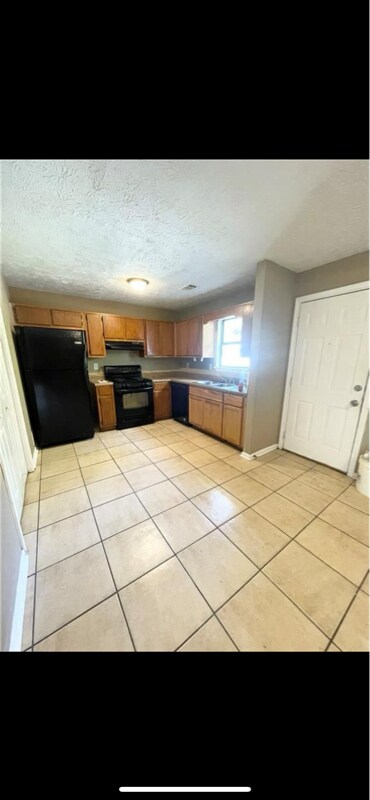 7989 E Field Dr in Douglasville, GA - Building Photo - Building Photo