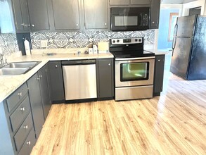 145 Water St, Unit 2 in Waterville, ME - Building Photo - Building Photo
