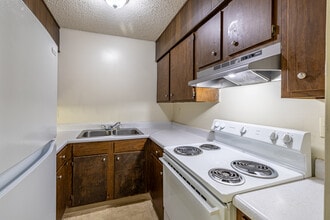 College Grove in Rockwood, TN - Building Photo - Interior Photo