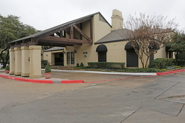 Waterford Park in Carrollton, TX - Building Photo - Building Photo