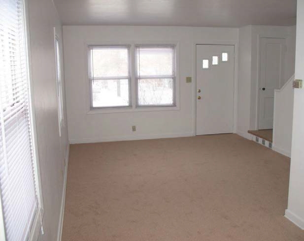 Madison Townhouses in Waterloo, IA - Building Photo - Interior Photo