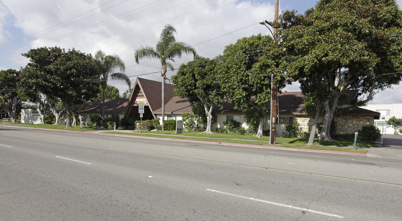 Orange View Villas in Anaheim, CA - Foto de edificio