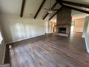 115 Shady Grove Ln in Alpharetta, GA - Foto de edificio - Building Photo
