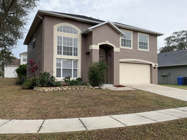 2558 Siena Way in Valrico, FL - Foto de edificio - Building Photo