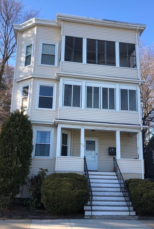property at 610 Humphrey St