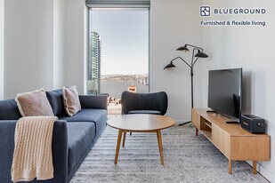 399 Fremont St in San Francisco, CA - Building Photo