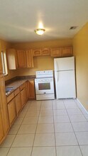 2231 SE Braddock St in Port St. Lucie, FL - Building Photo - Building Photo