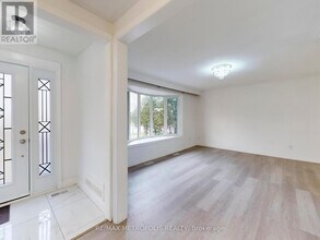 575 Third Line in Oakville, ON - Building Photo - Building Photo