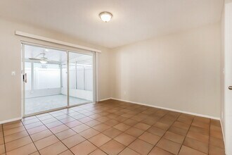 1909 Chablis Ct in Valrico, FL - Building Photo - Building Photo