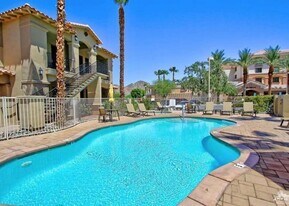 50690 Santa Rosa Plz in La Quinta, CA - Building Photo