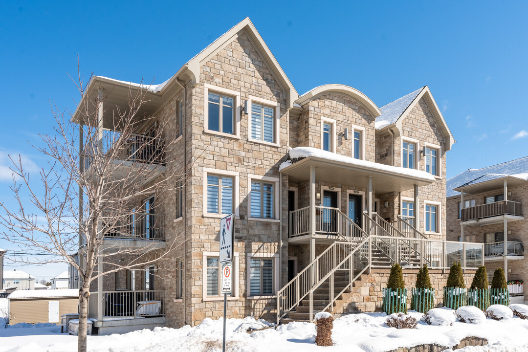 1607 Charles-Rodrigue St in Lévis, QC - Building Photo