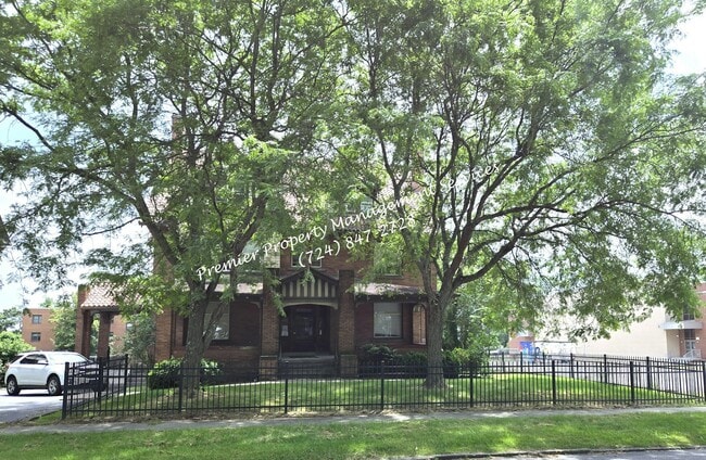 314 E Lincoln Ave in New Castle, PA - Building Photo - Building Photo