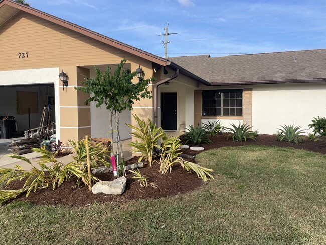 property at 727 Tuxford Dr