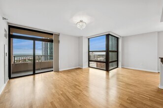 1160 S Michigan Ave in Chicago, IL - Building Photo - Building Photo