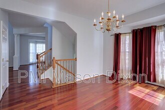 7232 Lyndsey Way in Elkridge, MD - Building Photo - Building Photo