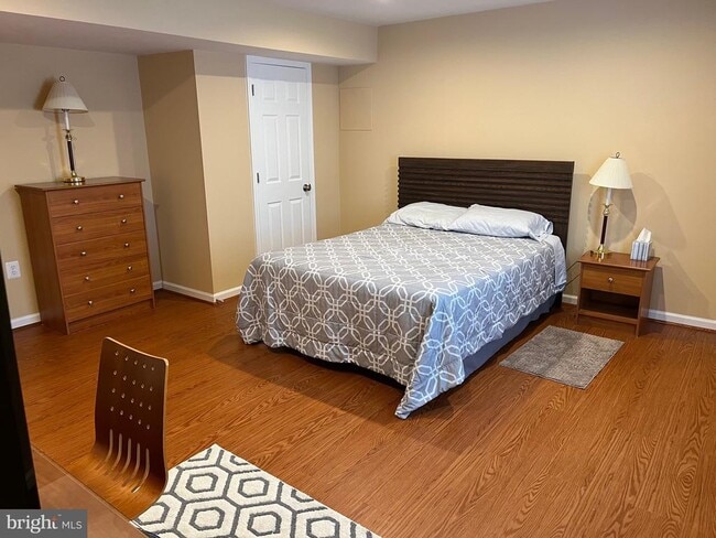 property at 5802 Telluride Ln