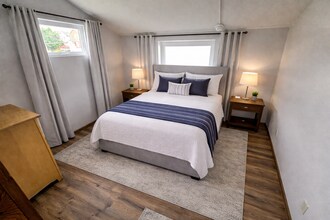 47 W Bridge St, Unit 1 upstairs in Oswego, NY - Building Photo - Building Photo