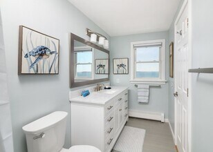 4 Spinnaker Hill Ln in Hull, MA - Building Photo - Building Photo
