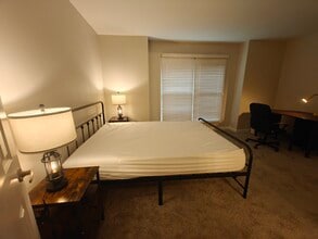 521 N Graham St, Unit 3A in Charlotte, NC - Foto de edificio - Building Photo