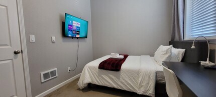 8030 238th St SW in Edmonds, WA - Building Photo - Building Photo