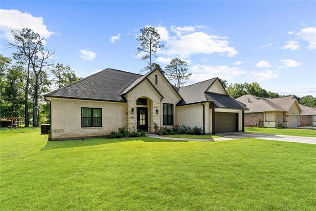 2650 Fountain View St in New Caney, TX - Building Photo - Building Photo