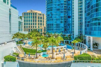 333 Las Olas Way in Fort Lauderdale, FL - Building Photo - Building Photo