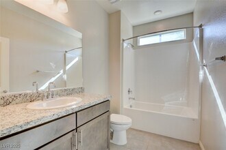 4001 Pink Magnolia Ct in Las Vegas, NV - Building Photo - Building Photo