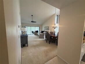 3102 Windrush Bourne in Sarasota, FL - Building Photo - Building Photo
