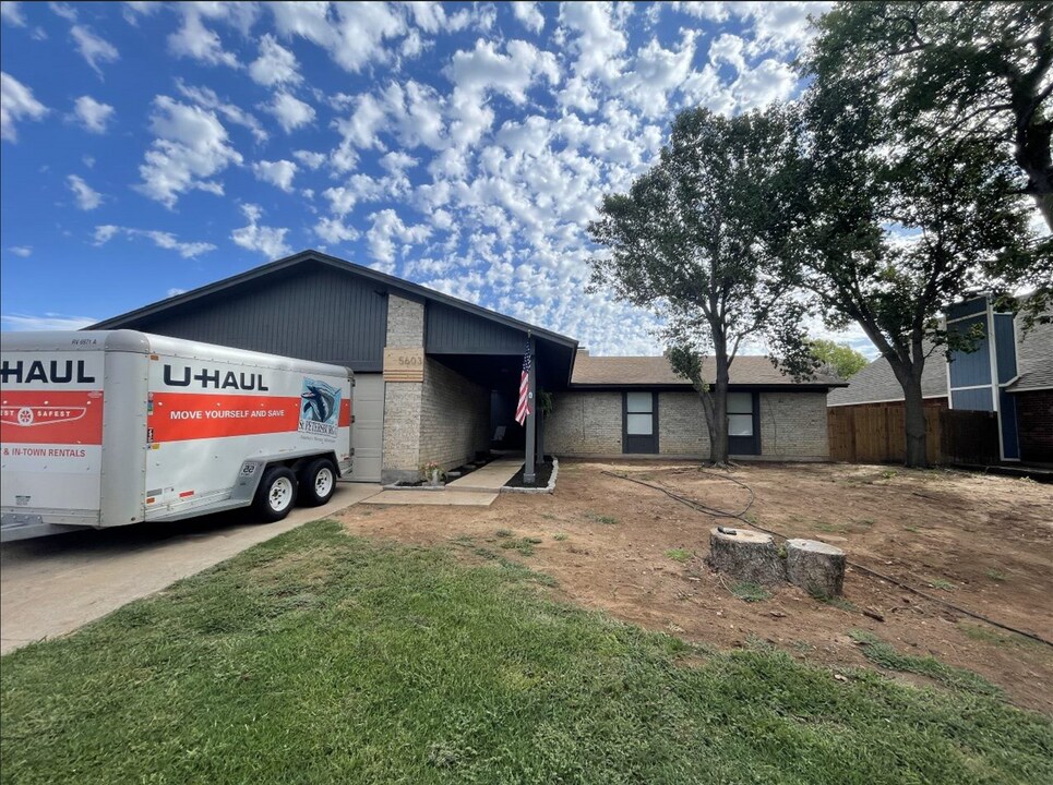 5603 NW Wilfred Dr in Lawton, OK - Building Photo