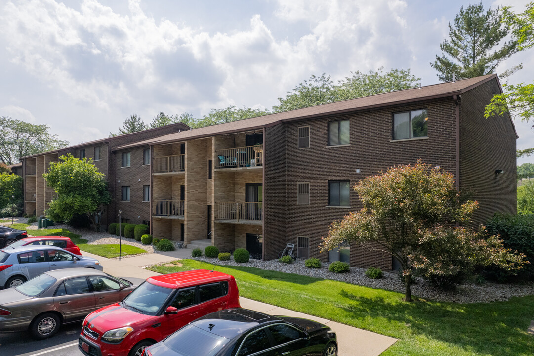 DePaul Woods Condominiums in Cincinnati, OH - Foto de edificio