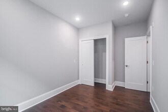 2010 Walnut St in Philadelphia, PA - Building Photo - Building Photo