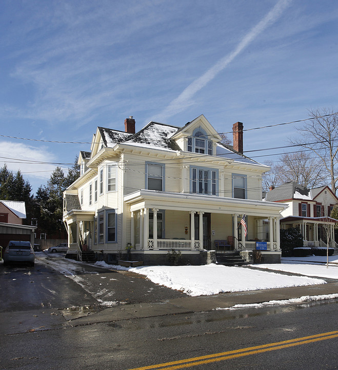 21 Ford Ave in Oneonta, NY - Building Photo