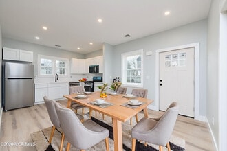 243 Virginia Ave in Port Monmouth, NJ - Building Photo - Building Photo