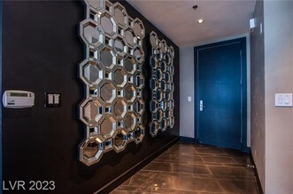 4525 Dean Martin Dr in Las Vegas, NV - Building Photo - Building Photo