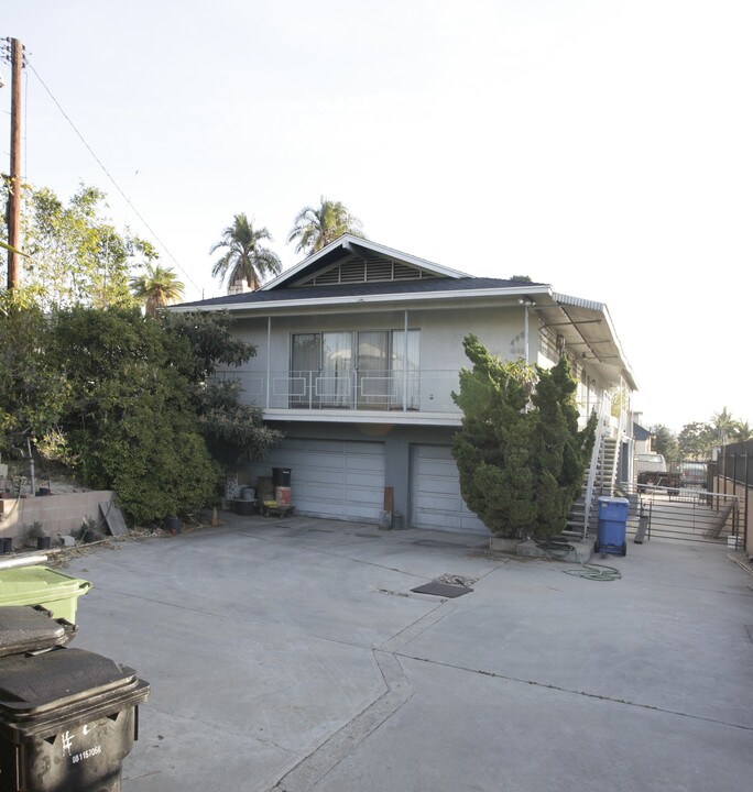 440-442 N Virgil Ave in Los Angeles, CA - Building Photo