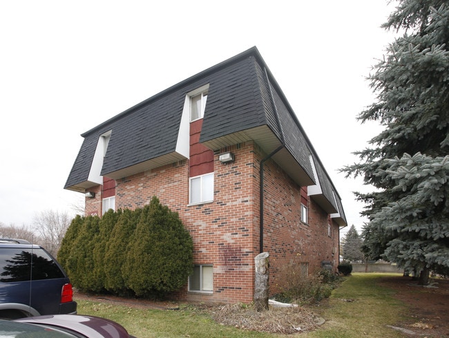 150 Arcola Ave in Inkster, MI - Foto de edificio - Building Photo