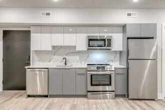 Brand New Luxury Apartments in Philadelphia, PA - Foto de edificio - Interior Photo