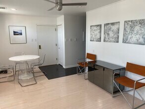 2138 California St NW, Unit Furnished Studio in Washington, DC - Building Photo - Building Photo